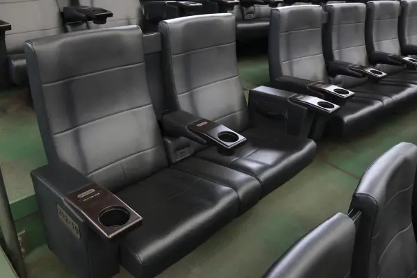 アメリカン・エキスプレス プレミアム シートAの座席イメージ